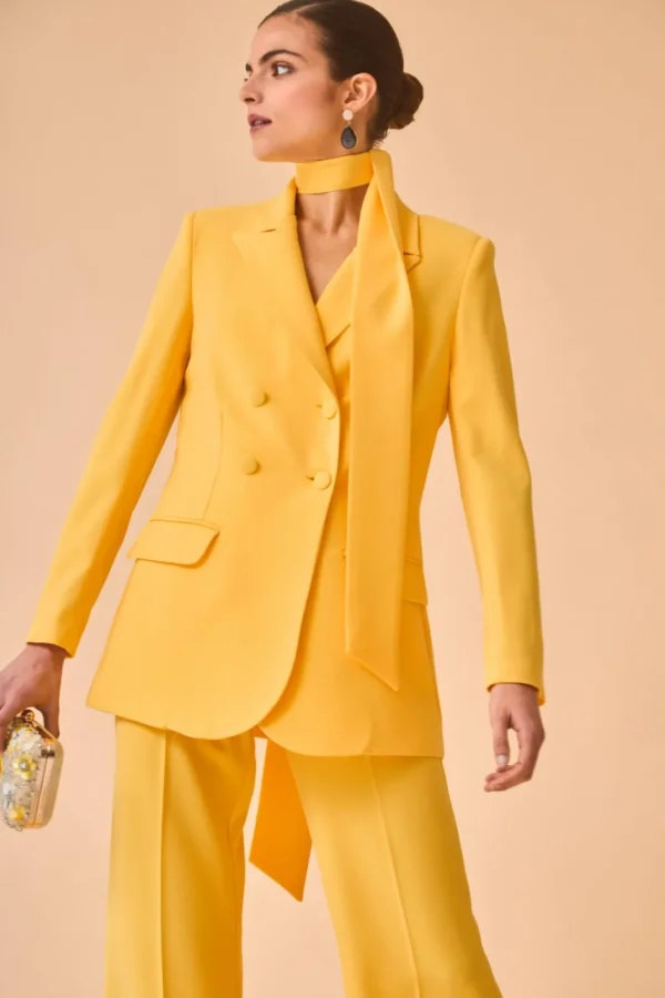 Fashion BLAZER SOLETEAMARILLO Total look | Blazers y Chaquetas