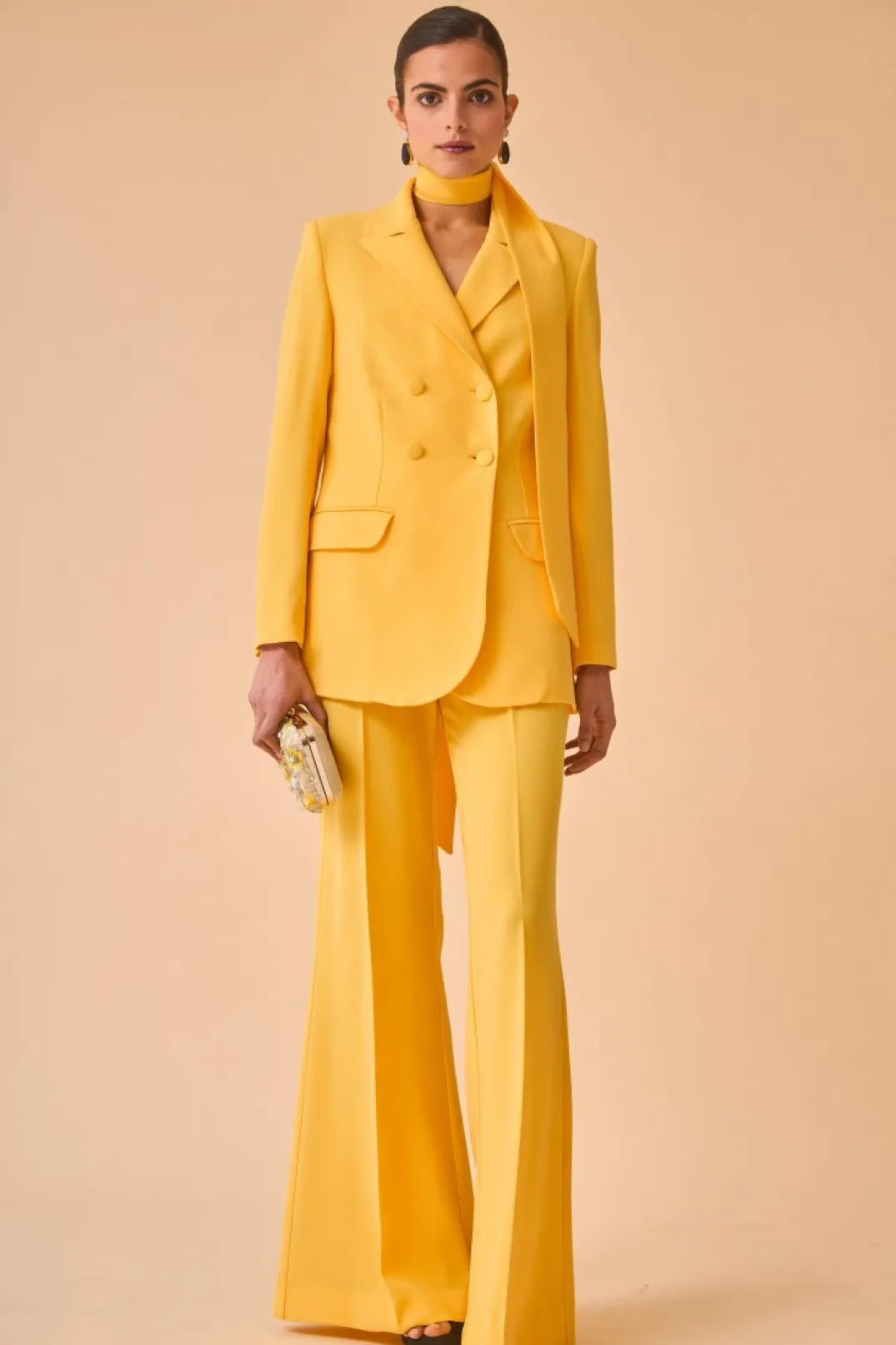 Fashion BLAZER SOLETEAMARILLO Total look | Blazers y Chaquetas